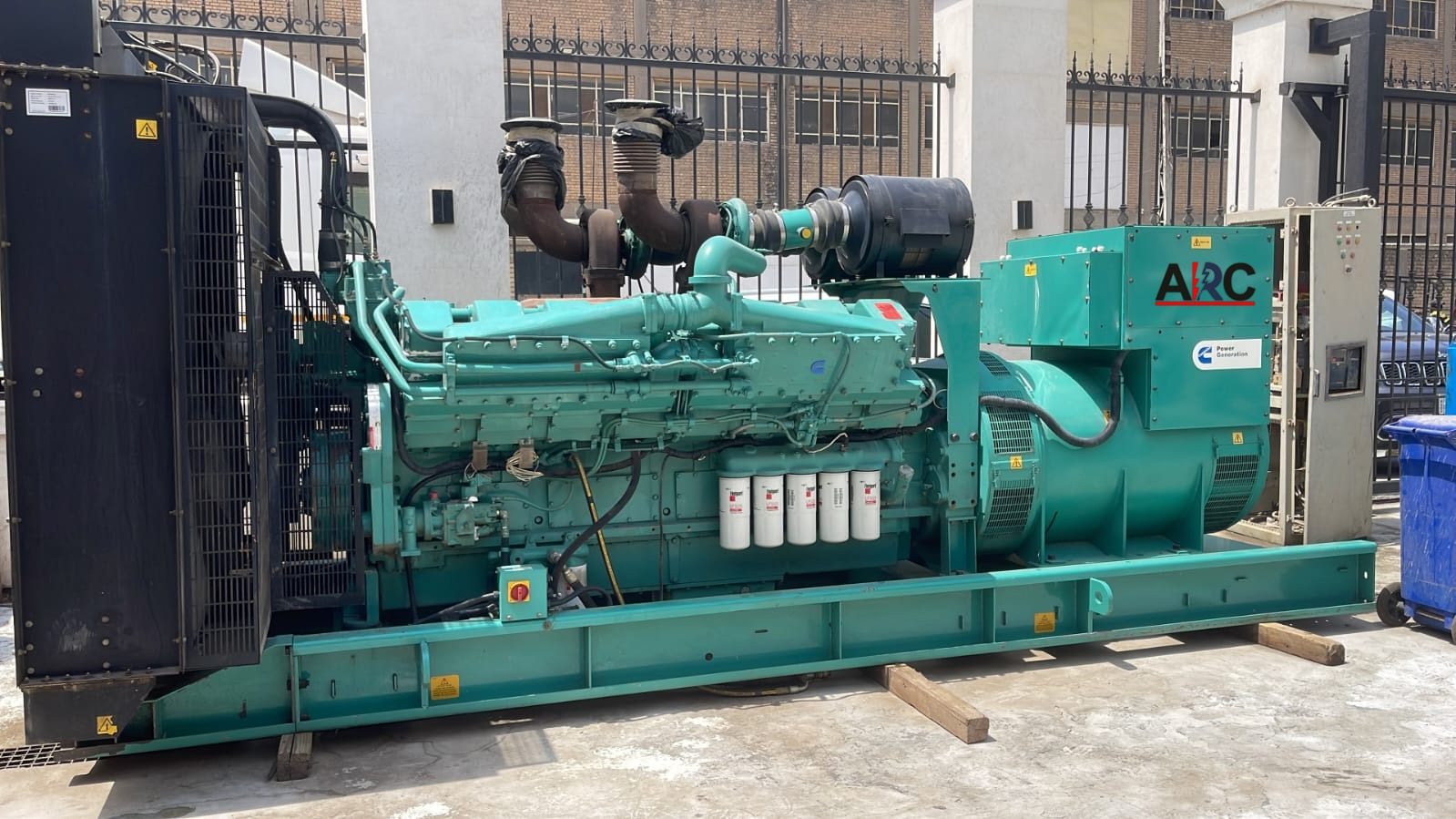 Industrial generator set